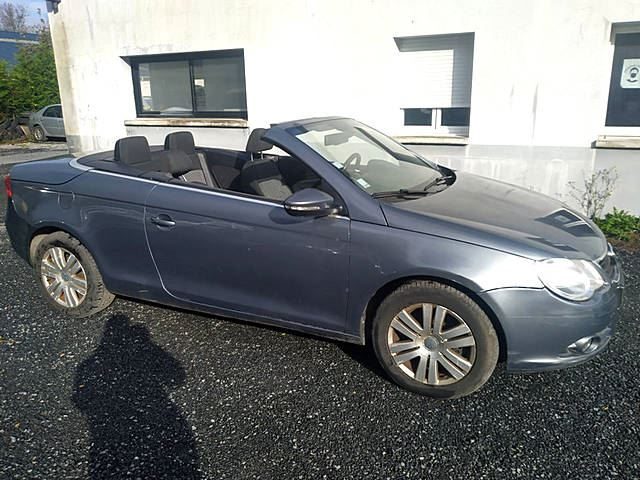 <h1>VOLKSWAGEN EOS 2009</h1>