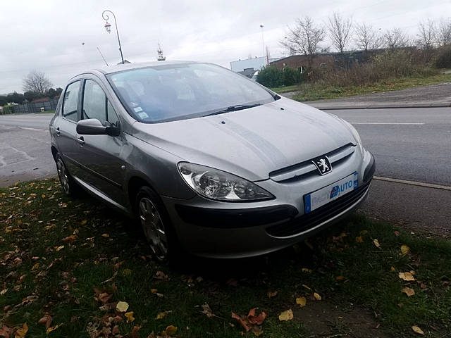 <h1>PEUGEOT 307 2.0 HDi 110cv</h1>